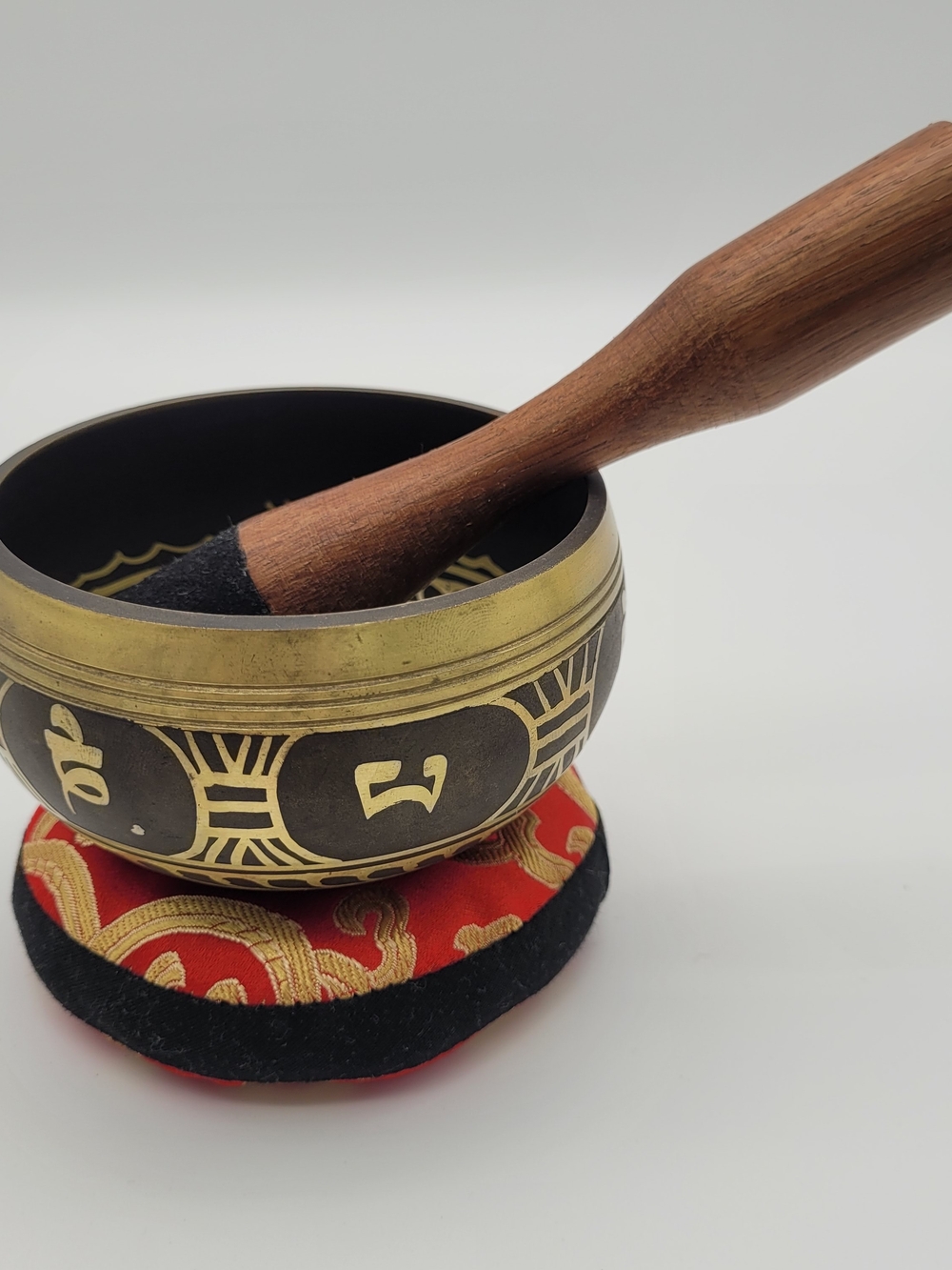 Brass Meditation Singing Bowl with Red Cushion and Wooden Mallet